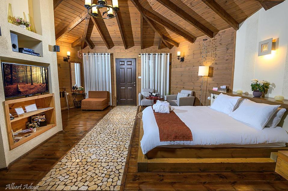 Talia Cabin Guest & Spa 罗什平纳 外观 照片