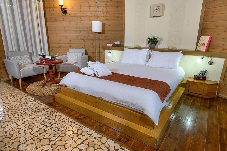 Talia Cabin Guest & Spa 罗什平纳 外观 照片